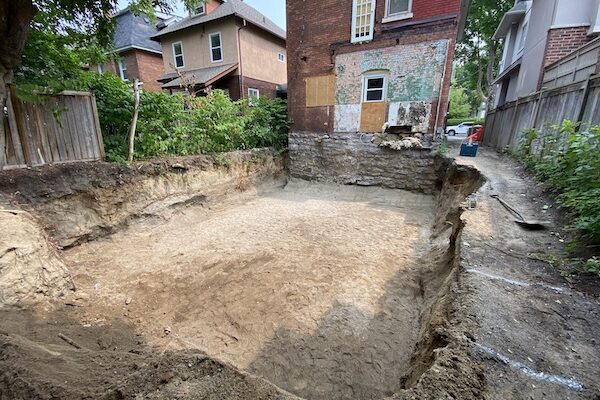 Addition-foundation-excavator-in-the-Glebe-1