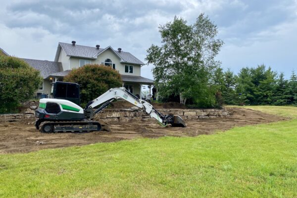 Dunrobin-armour-stone-wall-construction-2