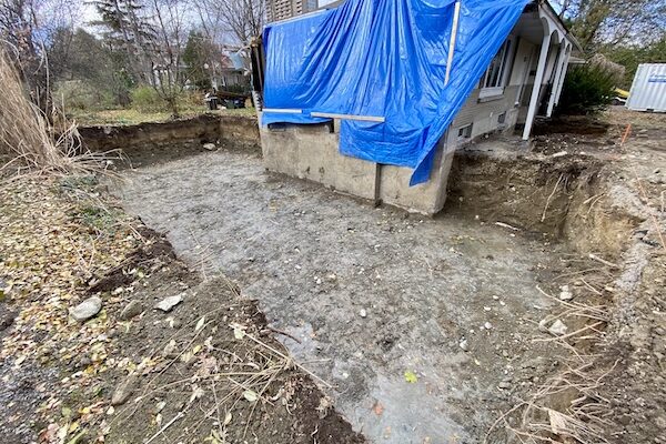 House-foundation-excavator-in-Nepean